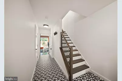 12091 Edgemere Circle, Reston, VA 20190 - Photo 5