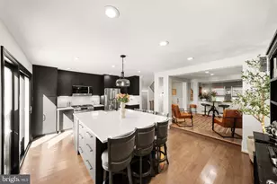 12091 Edgemere Cir, Reston, VA 20190 - Photo 9