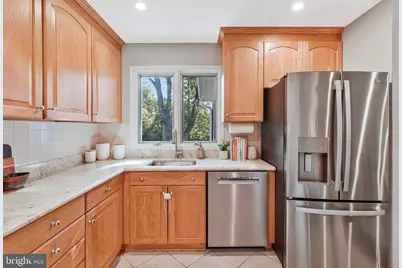 8707 Parry Lane, Alexandria, VA 22308 - Photo 17