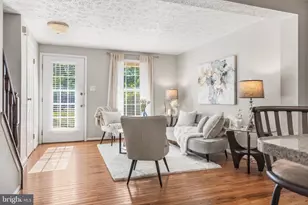 1657 Fieldthorn Dr, Reston, VA 20194 - Photo 3