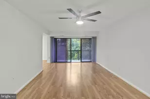 9743 Kings Crown Ct, Fairfax, VA 22031 - Photo 11