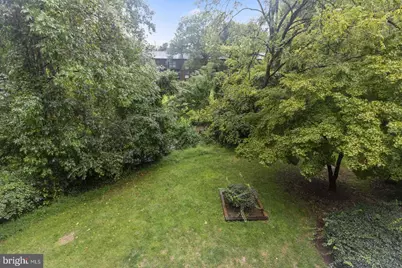 9743 Kings Crown Court #201, Fairfax, VA 22031 - Photo 23
