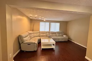 8562 Koluder Ct, Lorton, VA 22079 - Photo 5