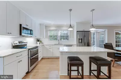 13109 Laneview Court, Herndon, VA 20171 - Photo 11