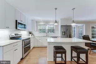 13109 Laneview Ct, Herndon, VA 20171 - Photo 11