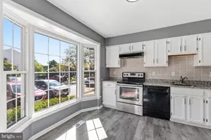 5416 New London Park Dr, Fairfax, VA 22032 - Photo 5