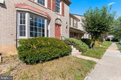 5416 New London Park Drive, Fairfax, VA 22032 - Photo 3