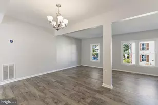5416 New London Park Dr, Fairfax, VA 22032 - Photo 9