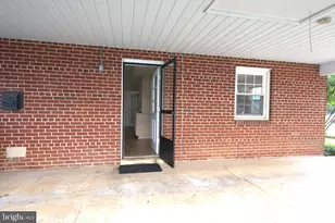 6933 Tyndale St, McLean, VA 22101 - Photo 7