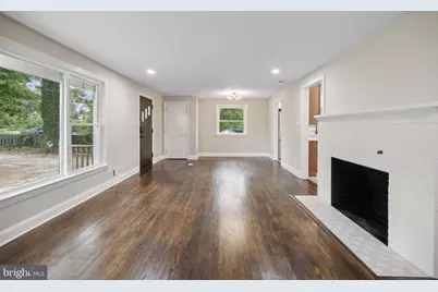 6712 S Benson Drive, Alexandria, VA 22306 - Photo 5