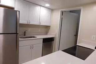 9538 Hagel Cir, Lorton, VA 22079 - Photo 3