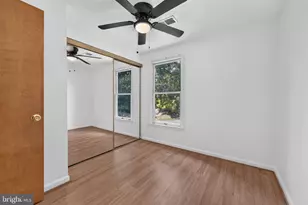 7105 Dijohn Ct, Alexandria, VA 22315 - Photo 9