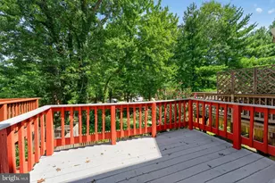 7105 Dijohn Ct, Alexandria, VA 22315 - Photo 5