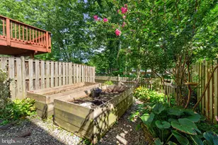 7105 Dijohn Ct, Alexandria, VA 22315 - Photo 13
