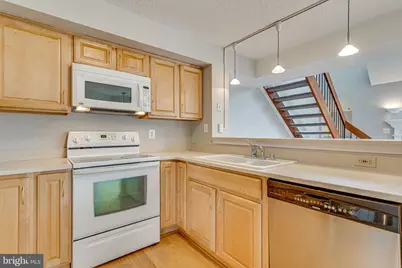 6015 Curtier Drive #E, Alexandria, VA 22310 - Photo 7