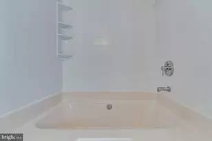 6015 Curtier Dr, Alexandria, VA 22310 - Photo 15