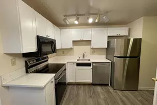 5931 Sir Cambridge Way, Alexandria, VA 22315 - Photo 3