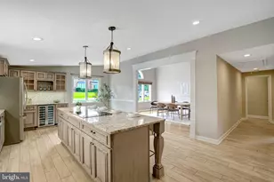 7113 Carol Ln, Falls Church, VA 22042 - Photo 5