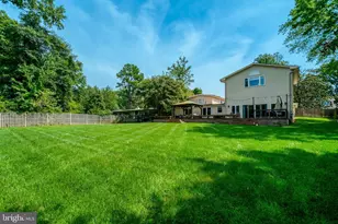 7113 Carol Ln, Falls Church, VA 22042 - Photo 3