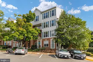 12789 Fair Crest Ct, Fairfax, VA 22033 - Photo 3