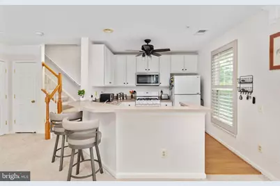 12789 Fair Crest Court #301, Fairfax, VA 22033 - Photo 11