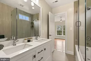 3454 Virginia Oaks Dr, Oakton, VA 22124 - Photo 53