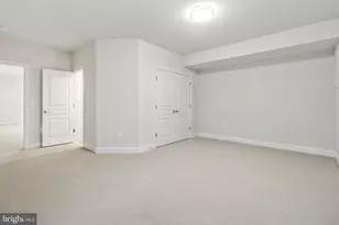 7223 Pine Dr, Annandale, VA 22003 - Photo 57