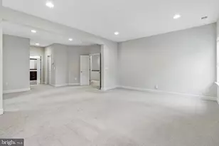 7223 Pine Dr, Annandale, VA 22003 - Photo 35