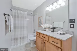 3175 Summit Dr, Oakton, VA 22124 - Photo 23