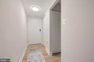 623 Center St, Herndon, VA 20170 - Photo 3