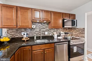 623 Center St, Herndon, VA 20170 - Photo 13
