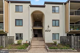 623 Center St, Herndon, VA 20170 - Photo 1