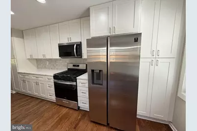 9926 Lakepointe Court, Burke, VA 22015 - Photo 3