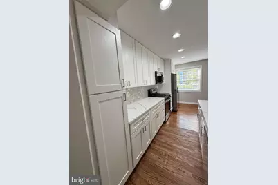 9926 Lakepointe Court, Burke, VA 22015 - Photo 5