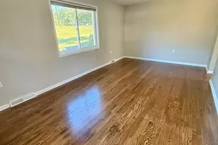 9926 Lakepointe Ct, Burke, VA 22015 - Photo 11