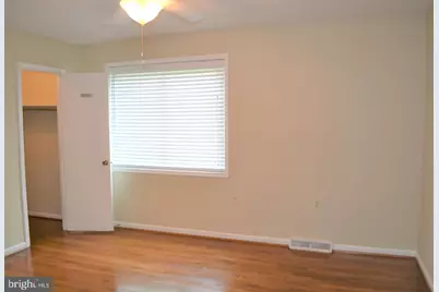 9926 Lakepointe Court, Burke, VA 22015 - Photo 15