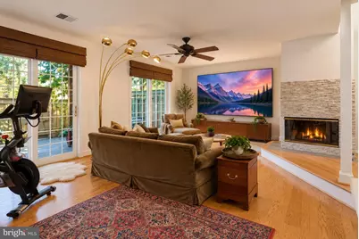 8020 Merry Oaks Court, Vienna, VA 22182 - Photo 5
