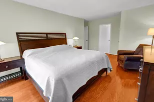 2311 Pimmit Dr, Falls Church, VA 22043 - Photo 15