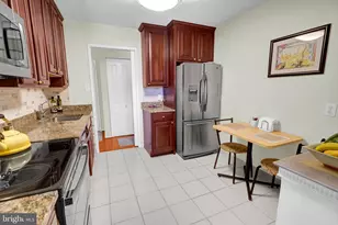 2311 Pimmit Dr, Falls Church, VA 22043 - Photo 9