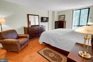 2311 Pimmit Dr, Falls Church, VA 22043 - Photo 13