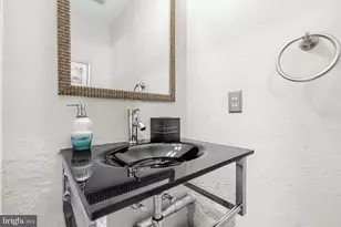 3050 Federal Hill Dr, Falls Church, VA 22044 - Photo 19