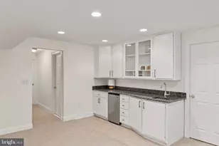 13207 Wrenn House Ln, Herndon, VA 20171 - Photo 35