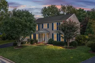 13207 Wrenn House Ln, Herndon, VA 20171 - Photo 5