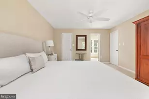 13207 Wrenn House Ln, Herndon, VA 20171 - Photo 23