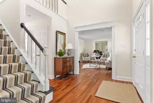 13207 Wrenn House Ln, Herndon, VA 20171 - Photo 7