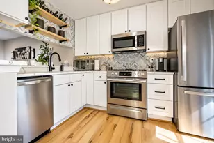 6500 Old Carriage Ln, Alexandria, VA 22315 - Photo 3