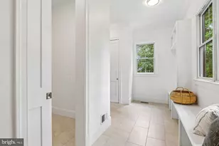 7926 Bolling Dr, Alexandria, VA 22308 - Photo 37