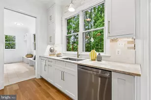 7926 Bolling Dr, Alexandria, VA 22308 - Photo 81