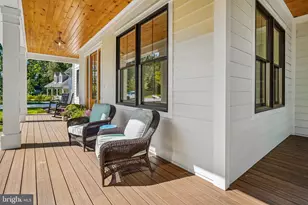 7926 Bolling Dr, Alexandria, VA 22308 - Photo 9
