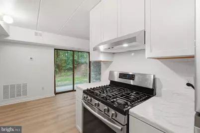2341 Freetown Court #34/2B, Reston, VA 20191 - Photo 7